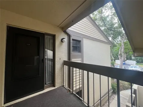 142 Woodlake Wynde Oldsmar FL 34677