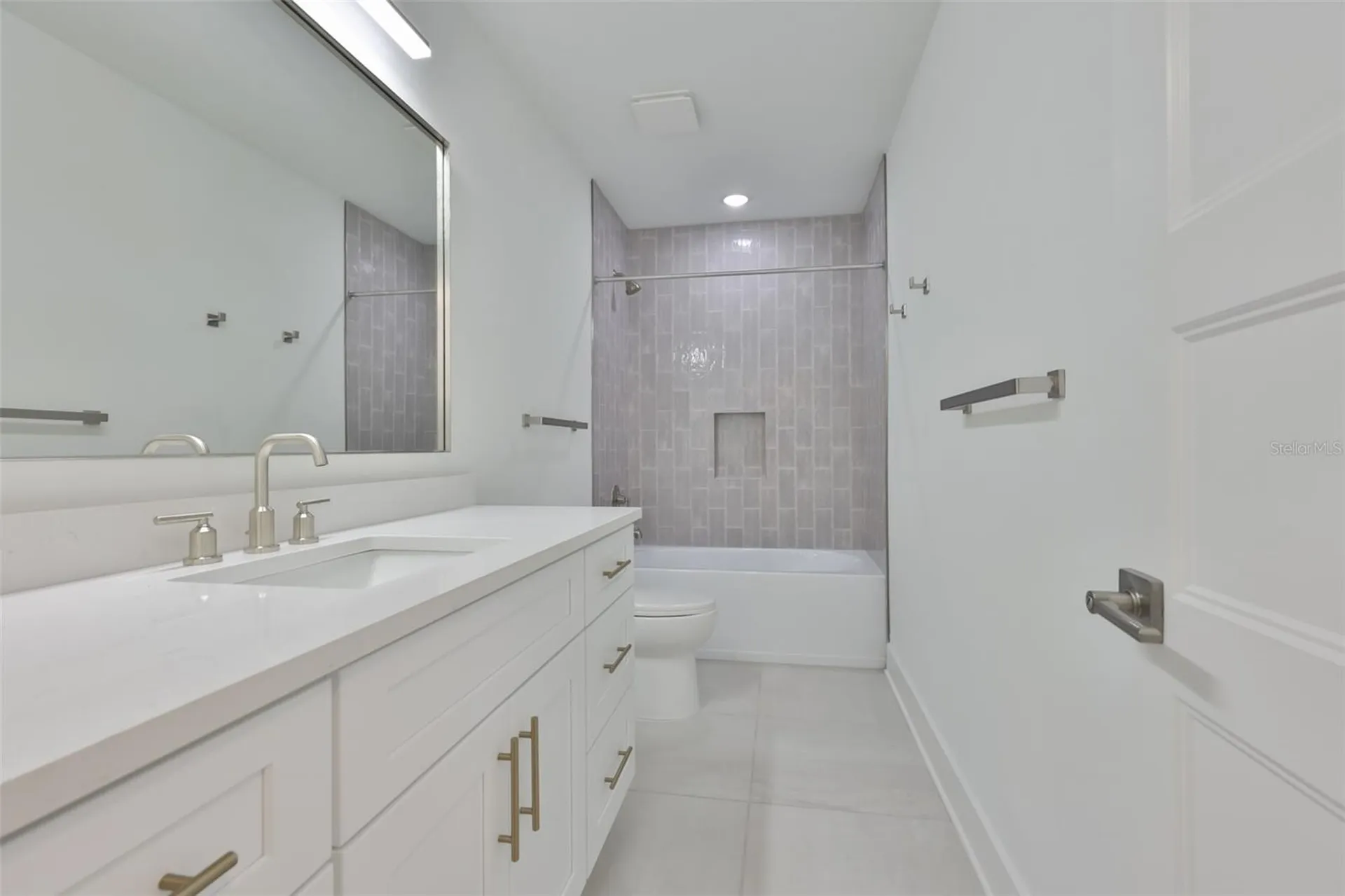 4171 56th Avenue N St Petersburg FL 33714