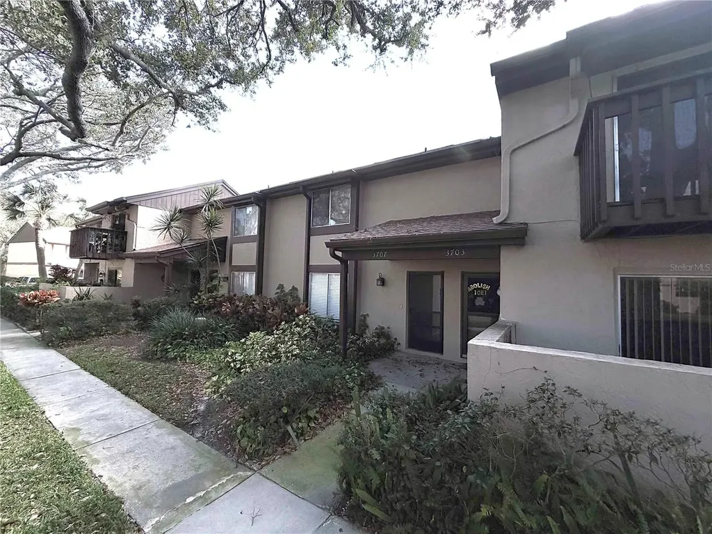 3707 Pine Cone Circle Clearwater FL 33760