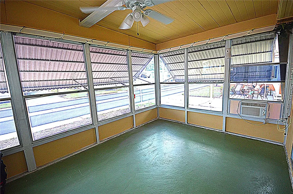 115 Rachel Drive Tarpon Springs FL 34689
