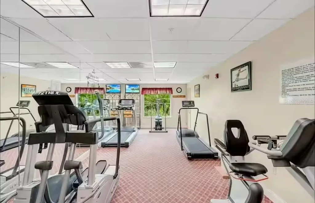 8303 Palm Parkway Orlando FL 32836