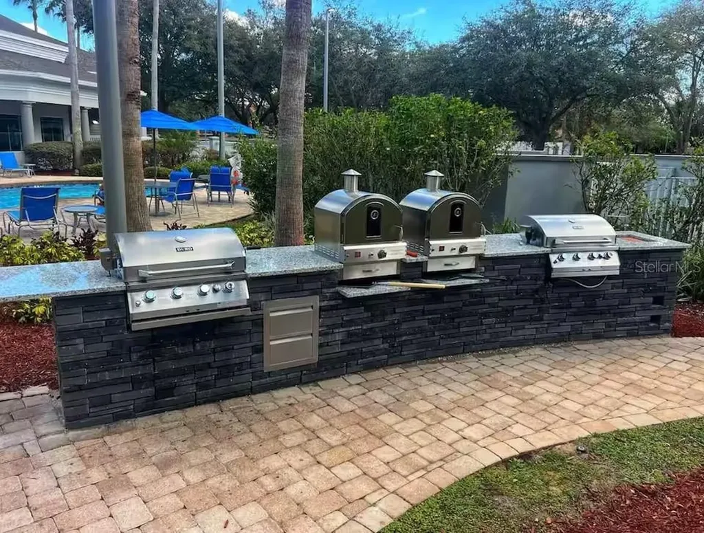 8303 Palm Parkway Orlando FL 32836