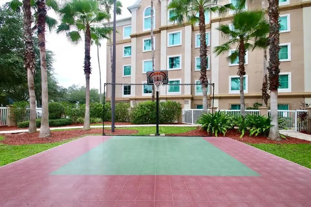 8303 Palm Parkway Orlando FL 32836
