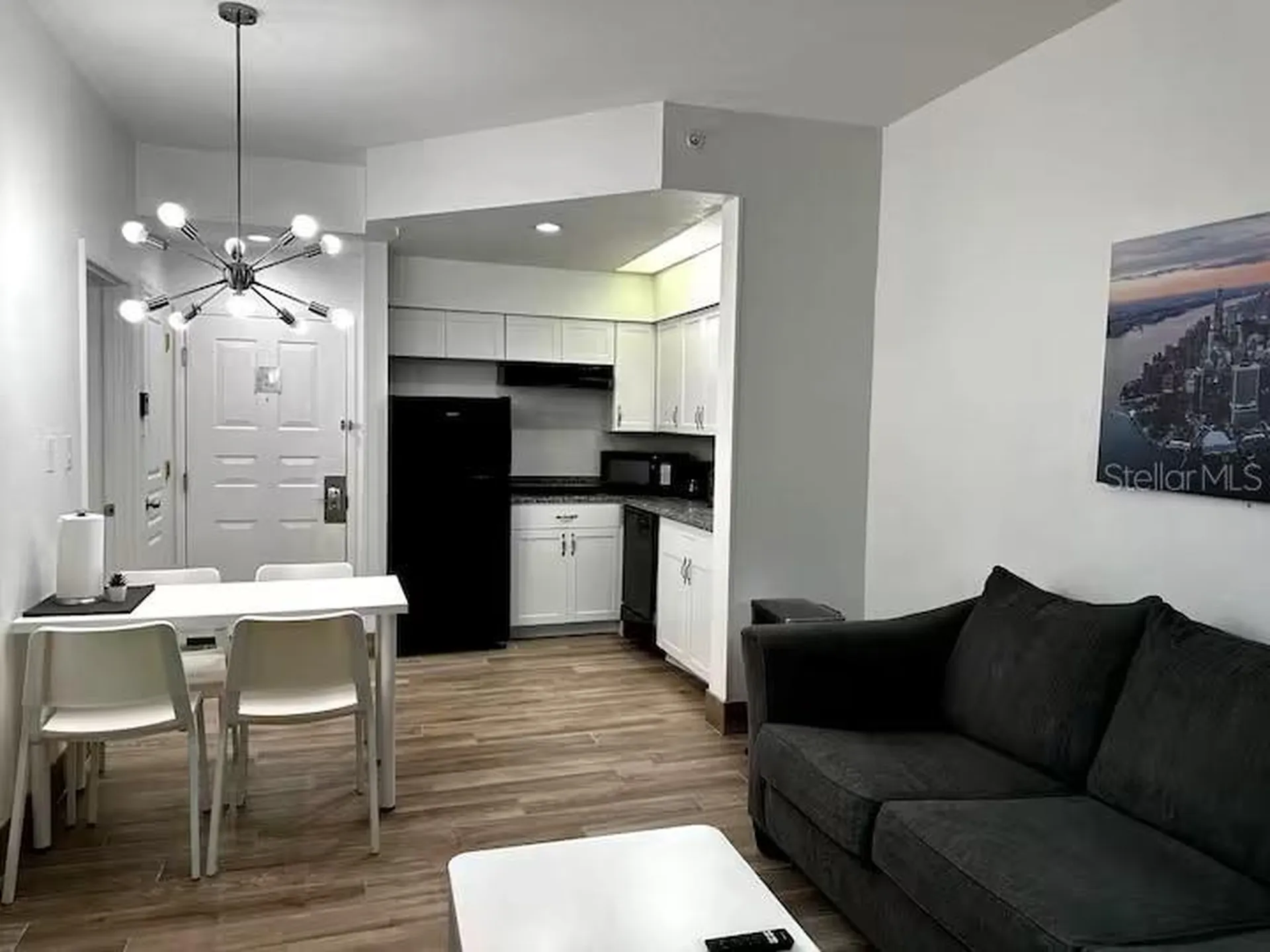 8303 Palm Parkway Orlando FL 32836