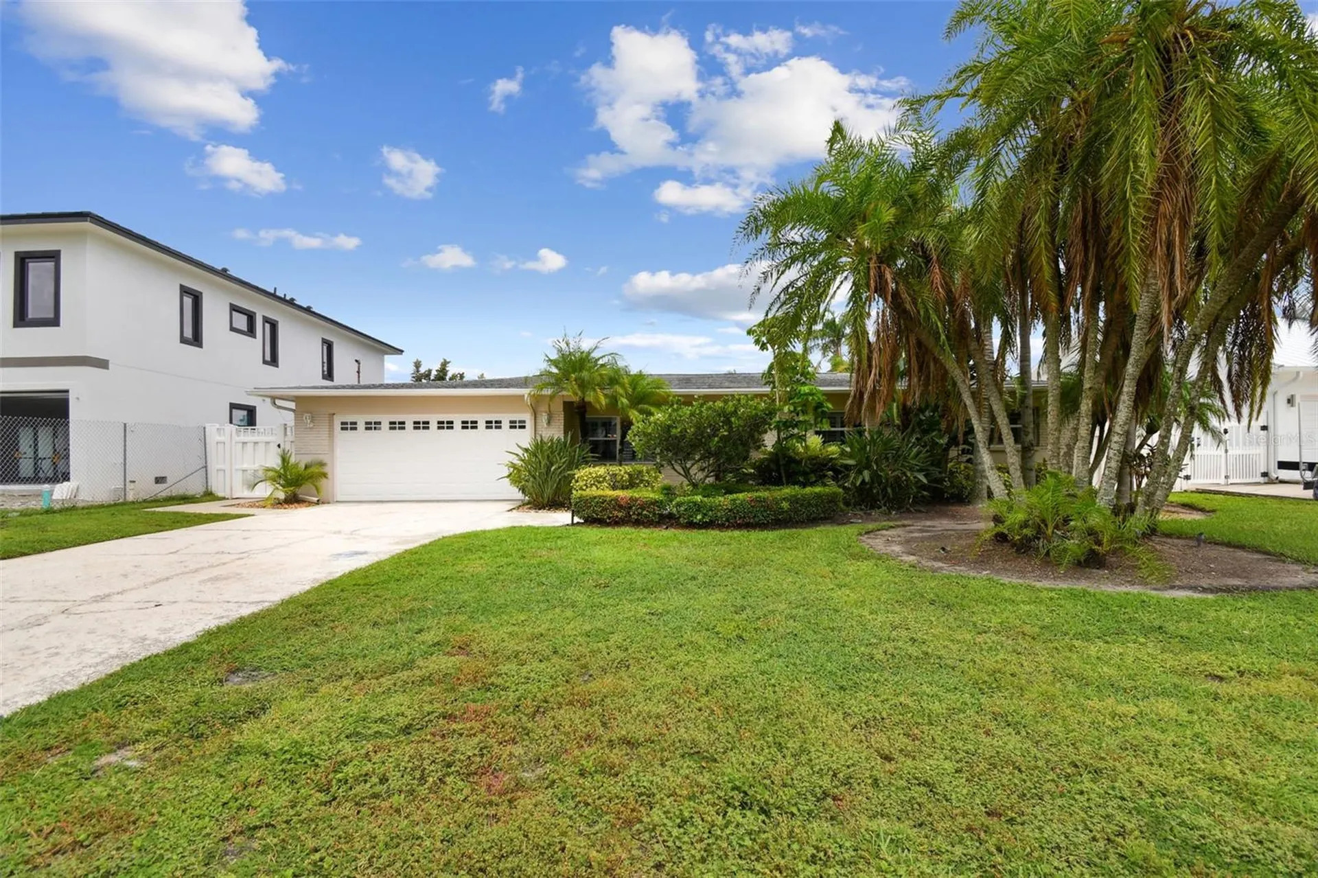 3921 E Eden Roc Circle Tampa FL 33634
