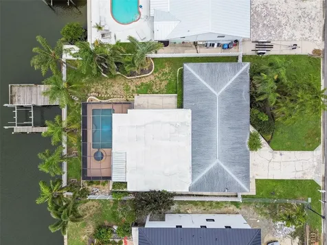 3921 E Eden Roc Circle Tampa FL 33634