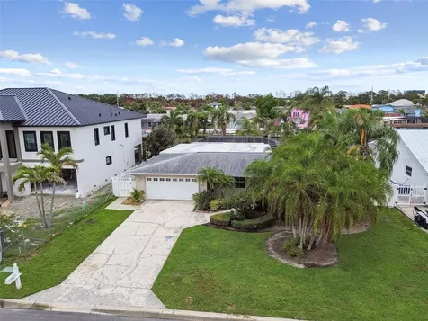 3921 E Eden Roc Circle Tampa FL 33634