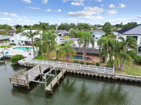 3921 E Eden Roc Circle Tampa FL 33634