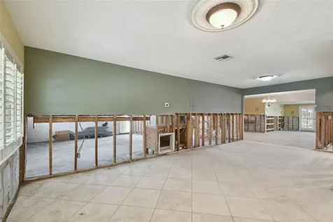 3921 E Eden Roc Circle Tampa FL 33634