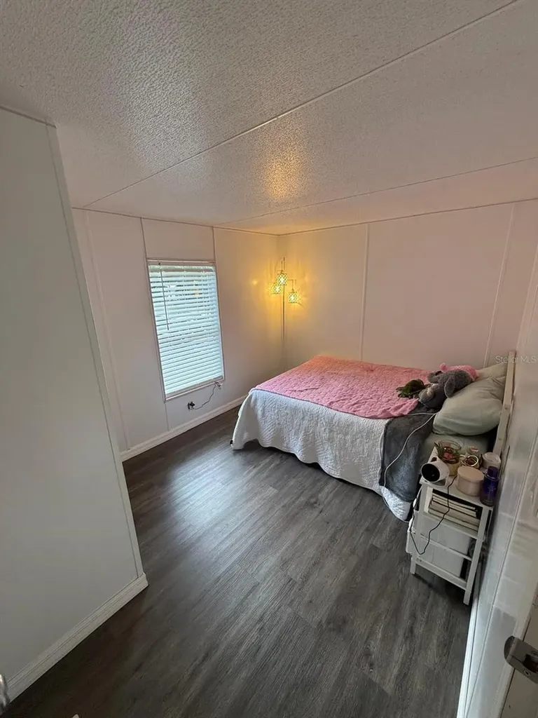 2433 E North Street Inverness FL 34453
