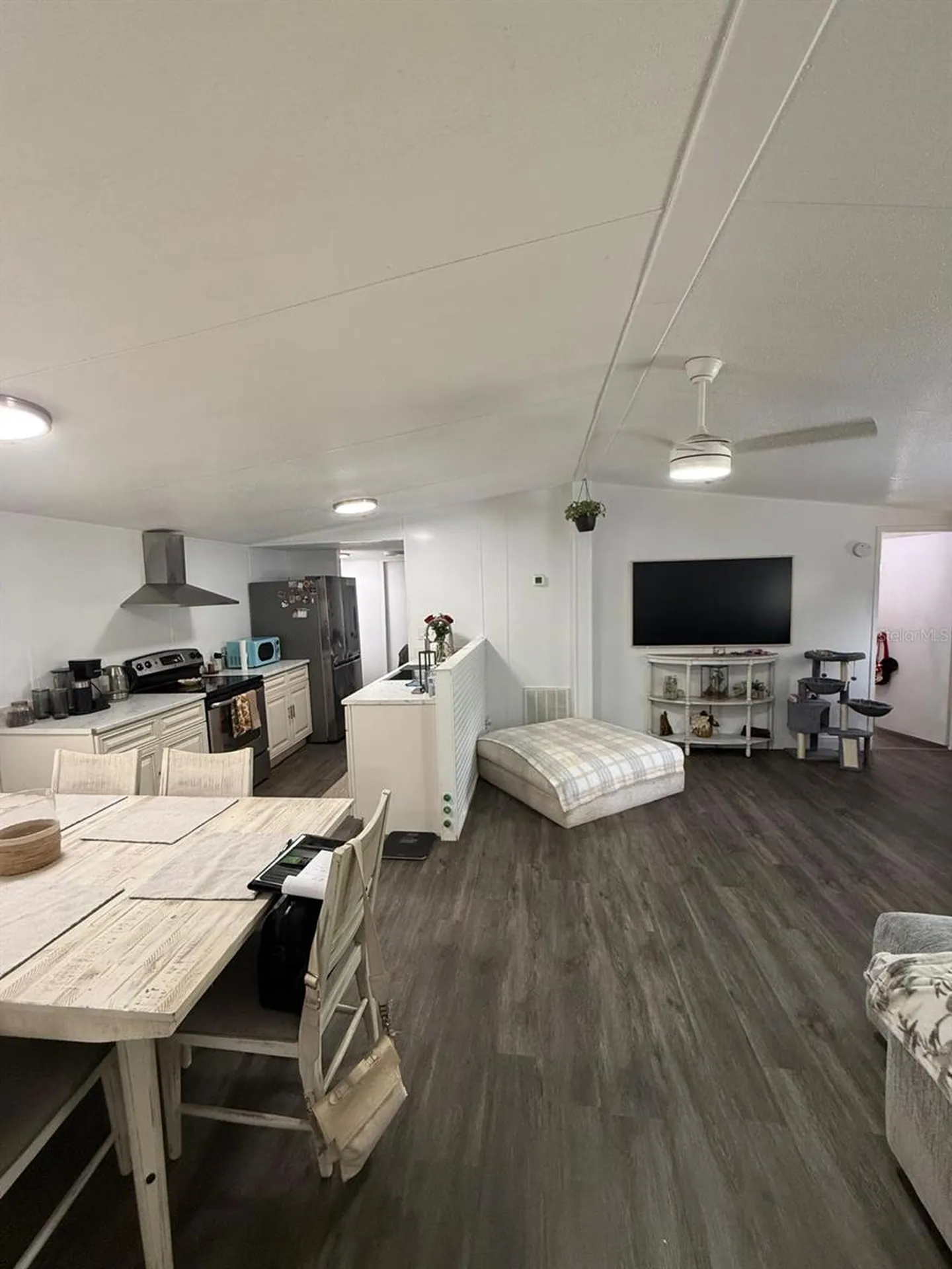 2433 E North Street Inverness FL 34453
