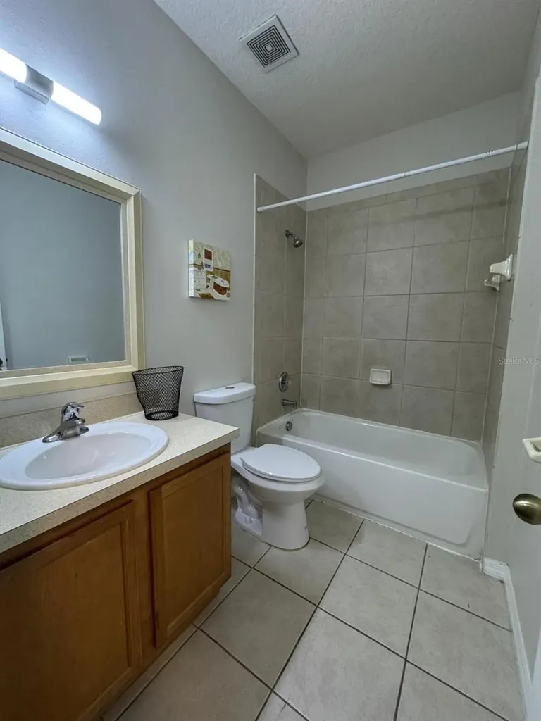 4300 Paradise Cove Court Kissimmee FL 34746
