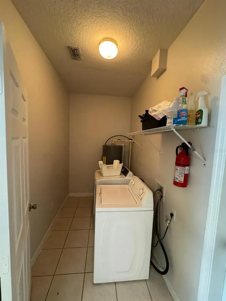 4300 Paradise Cove Court Kissimmee FL 34746