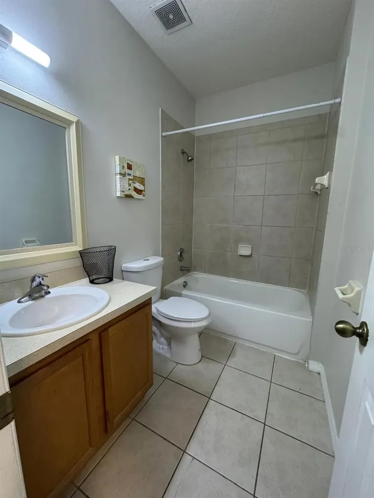 4300 Paradise Cove Court Kissimmee FL 34746