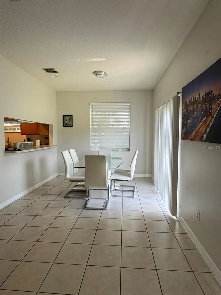 4300 Paradise Cove Court Kissimmee FL 34746