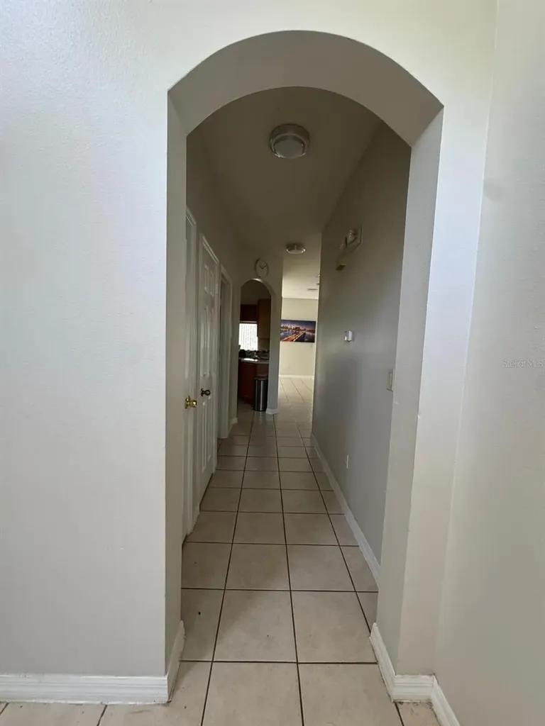 4300 Paradise Cove Court Kissimmee FL 34746