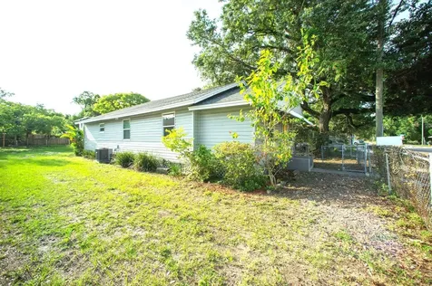 4811 N 30th Street Tampa FL 33610