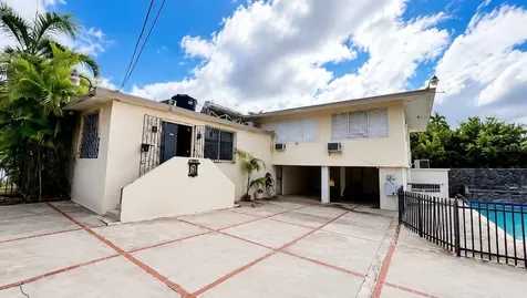 D-15 Green Valley Guaynabo PR 00966