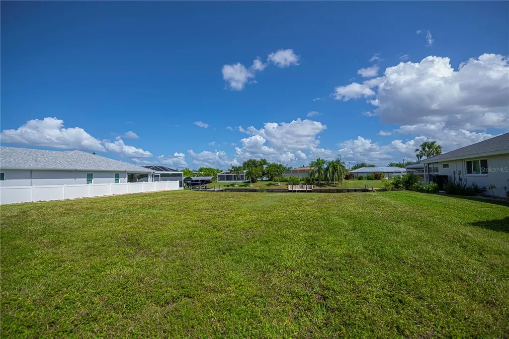 3725 SE 13th Avenue Cape Coral FL 33904
