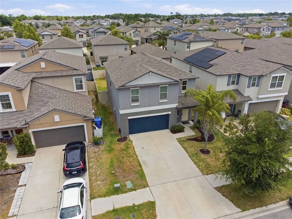 10206 Cool Waterlily Avenue Riverview FL 33578