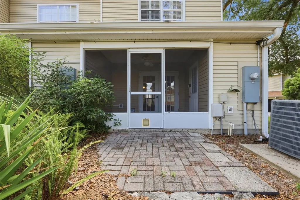 6998 Woodlake Drive Orlando FL 32810