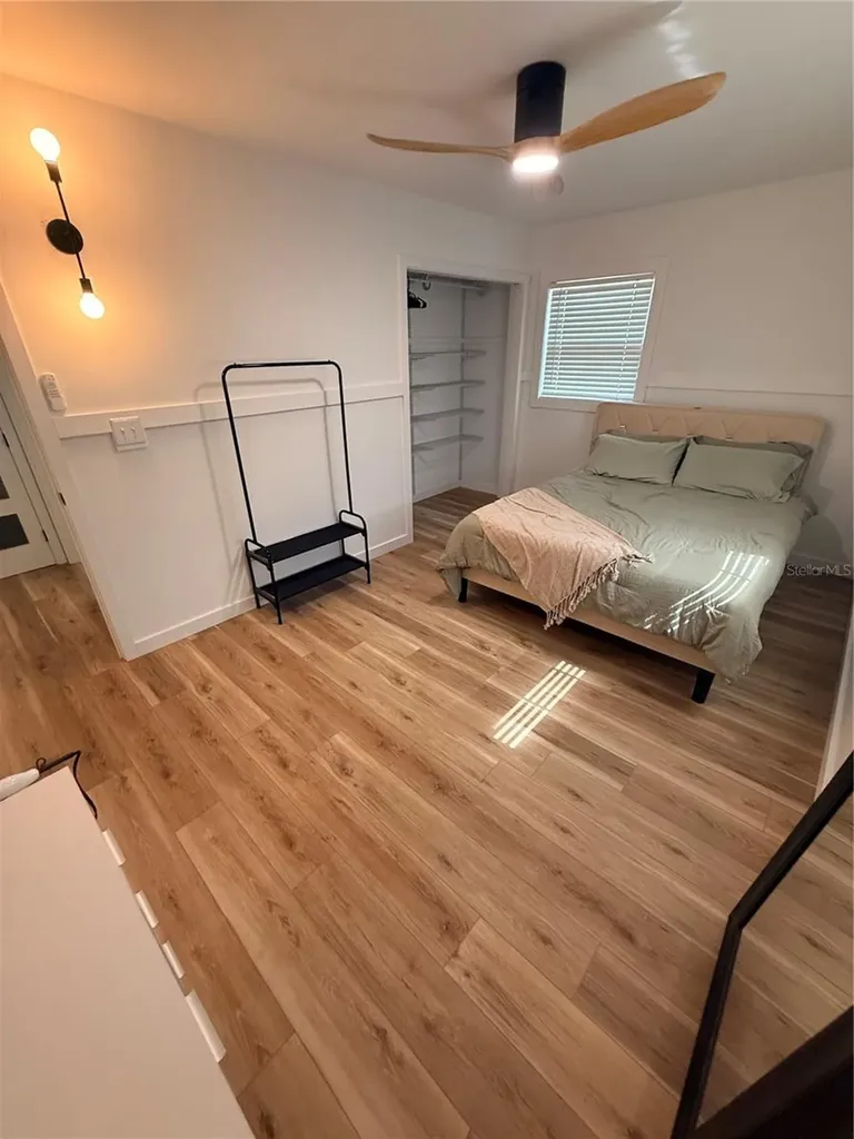 4227 Helena Street NE St Petersburg FL 33703
