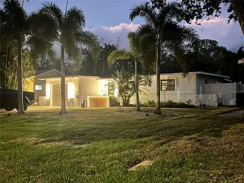 4227 Helena Street NE St Petersburg FL 33703