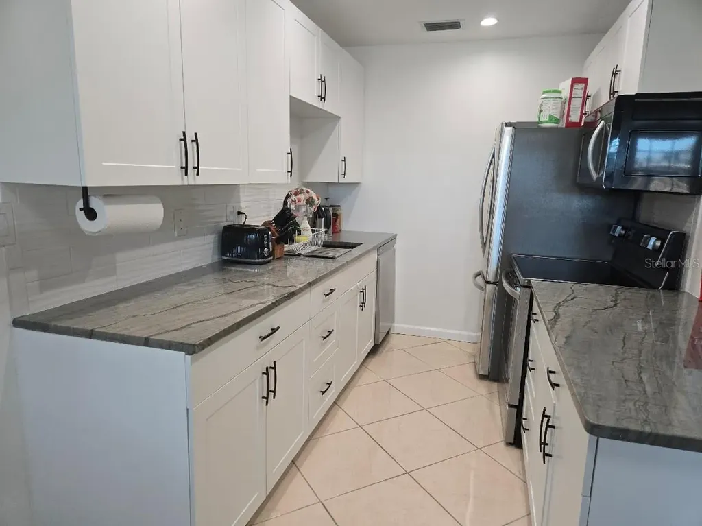 650 Pinellas Point Drive S St Petersburg FL 33705