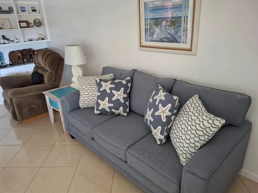 650 Pinellas Point Drive S St Petersburg FL 33705