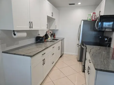 650 Pinellas Point Drive S St Petersburg FL 33705