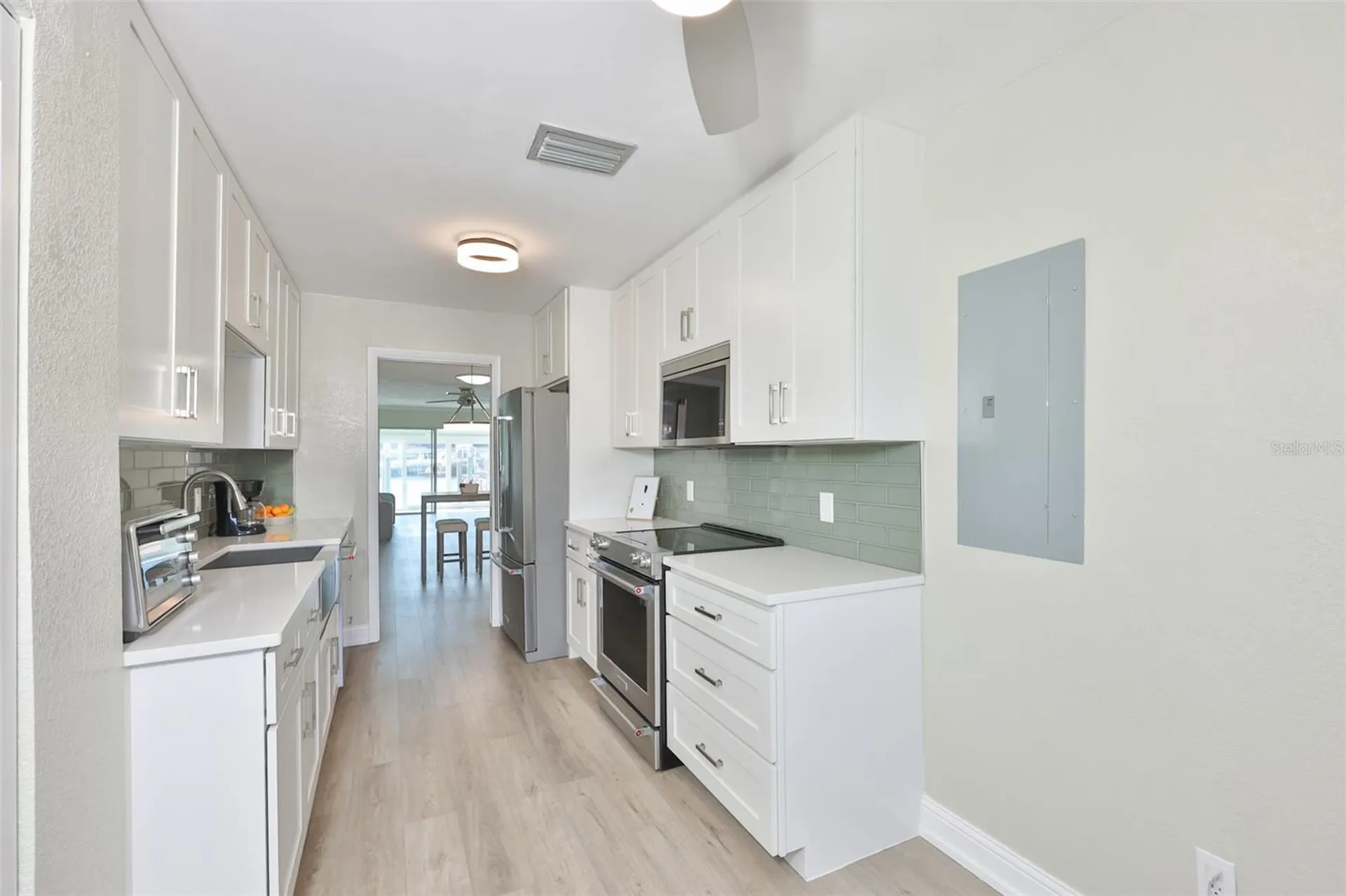 574 Boca Ciega Point Boulevard N St Petersburg FL 33708