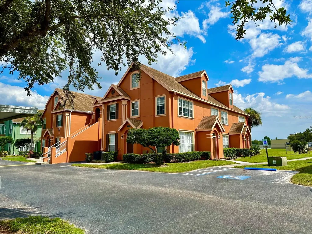 10534 White Lake Court Tampa FL 33626