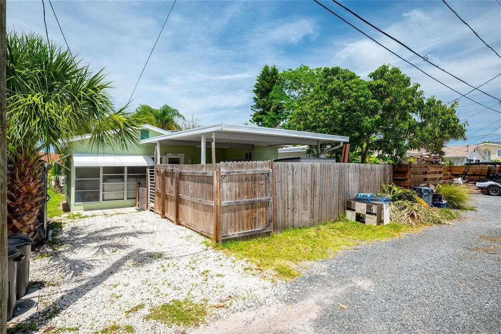 2920 57th Street S Gulfport FL 33707