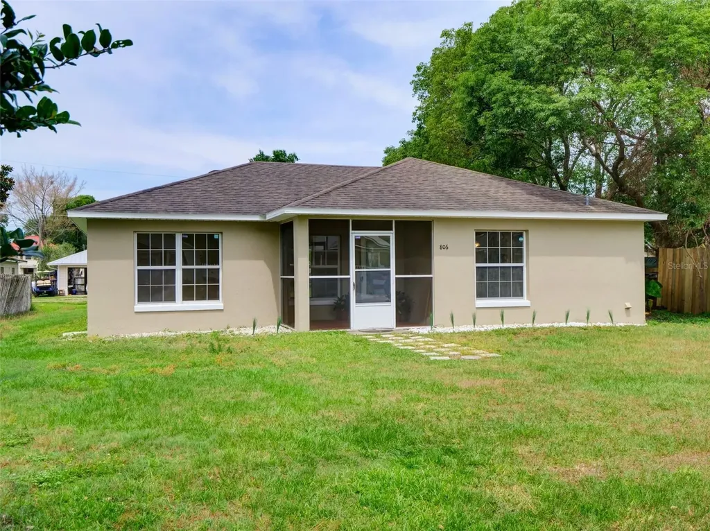 806 Illinois Avenue St Cloud FL 34771