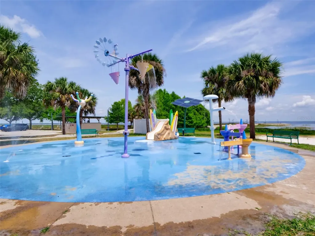 806 Illinois Avenue St Cloud FL 34771