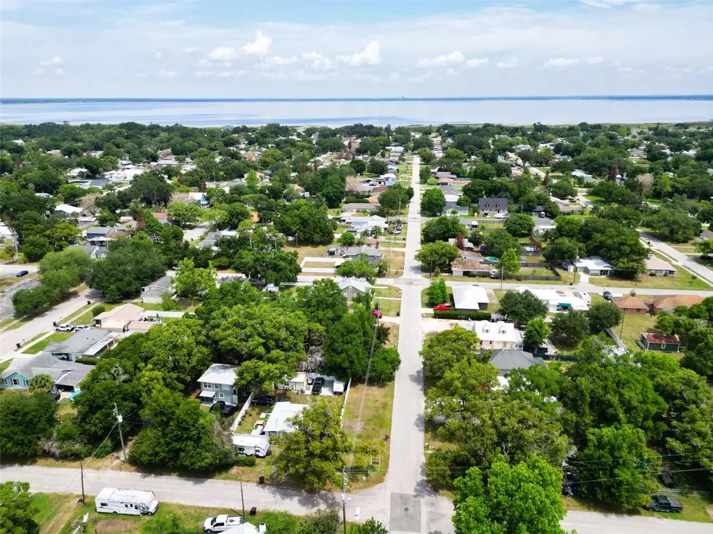 806 Illinois Avenue St Cloud FL 34771