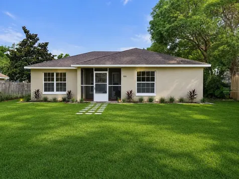 806 Illinois Avenue St Cloud FL 34771