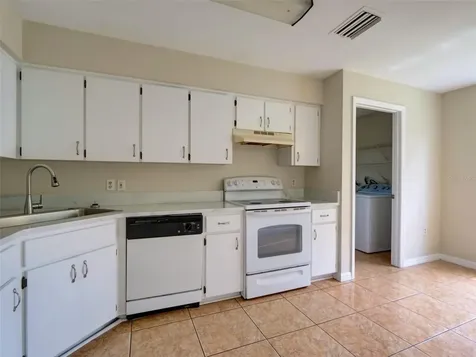 806 Illinois Avenue St Cloud FL 34771
