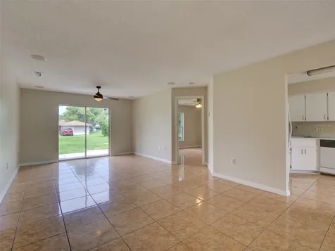 806 Illinois Avenue St Cloud FL 34771