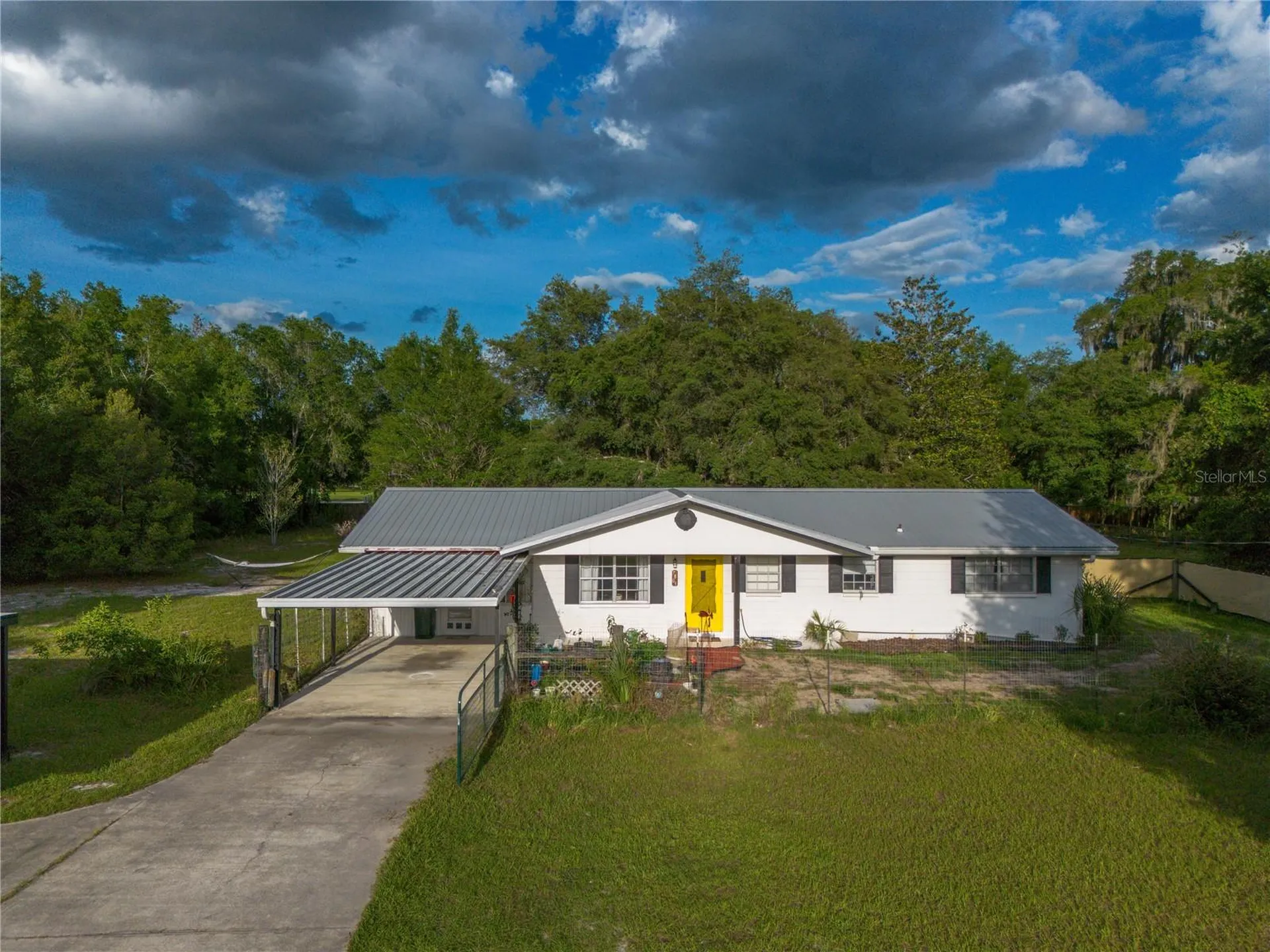 7803 SE Us Highway 301 Hawthorne FL 32640