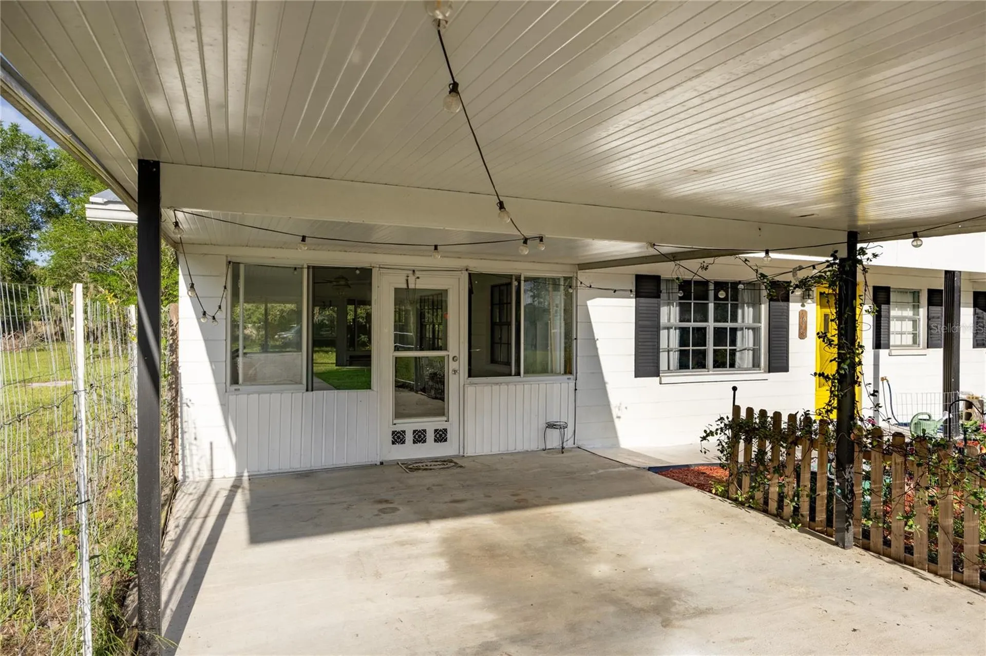 7803 SE Us Highway 301 Hawthorne FL 32640