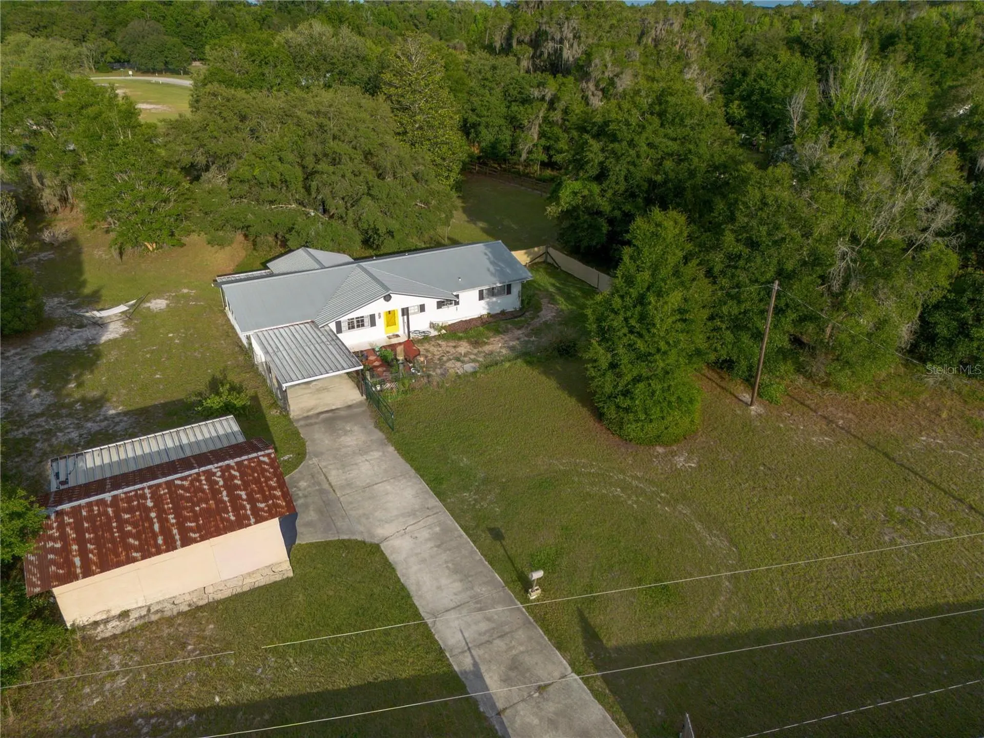 7803 SE Us Highway 301 Hawthorne FL 32640