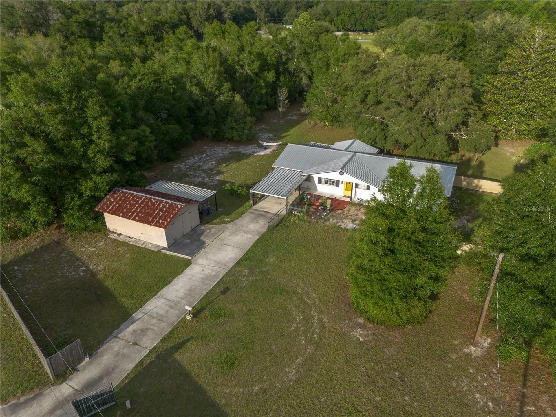 7803 SE Us Highway 301 Hawthorne FL 32640