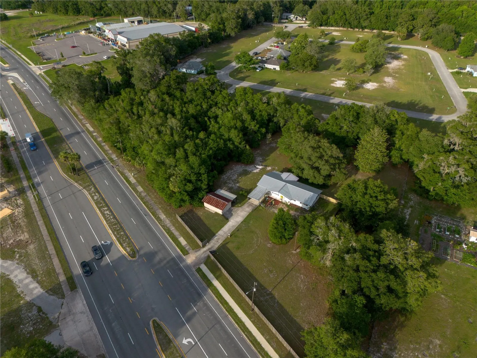 7803 SE Us Highway 301 Hawthorne FL 32640