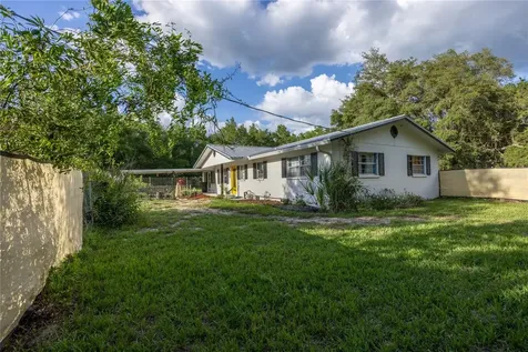 7803 SE Us Highway 301 Hawthorne FL 32640
