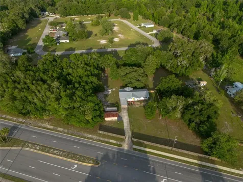 7803 SE Us Highway 301 Hawthorne FL 32640