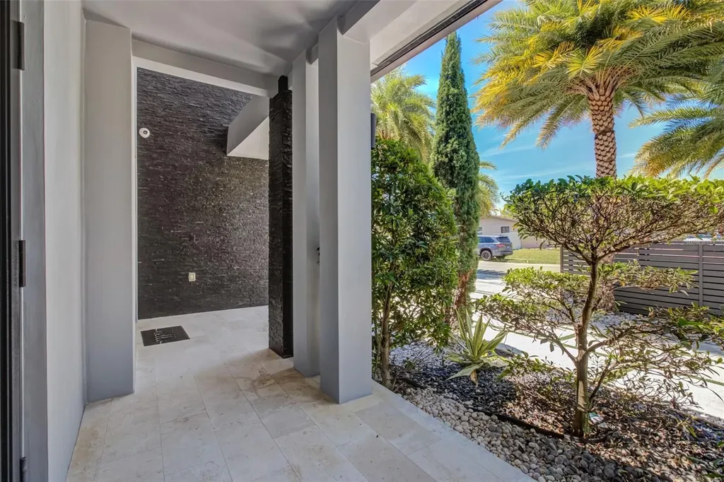 18101 NW 85th Avenue Hialeah FL 33015
