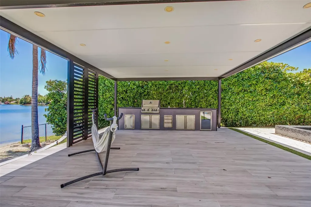 18101 NW 85th Avenue Hialeah FL 33015