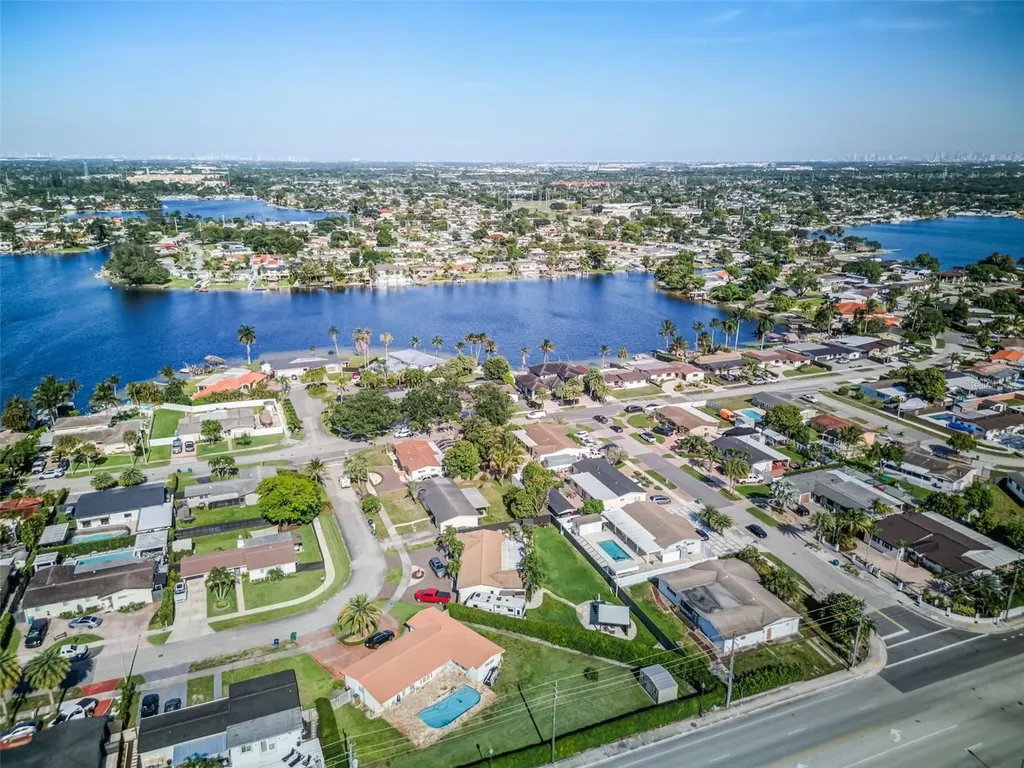 18101 NW 85th Avenue Hialeah FL 33015