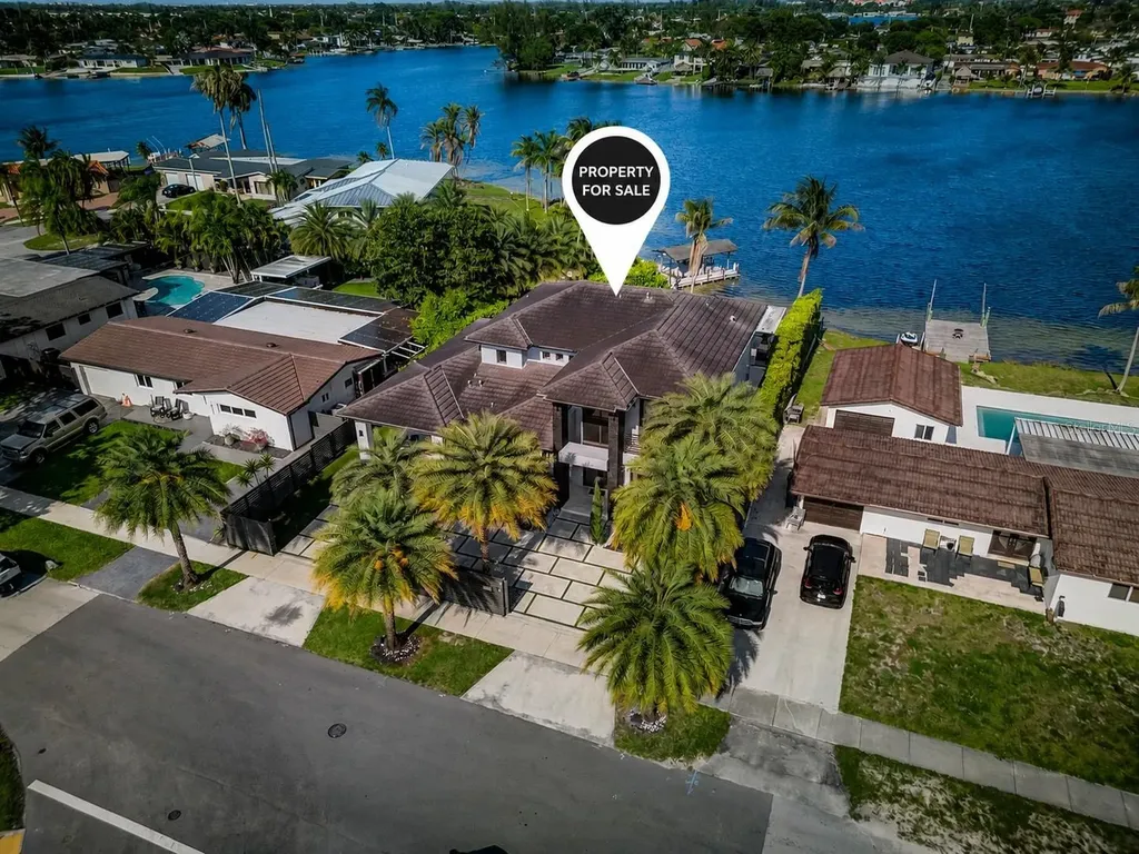18101 NW 85th Avenue Hialeah FL 33015